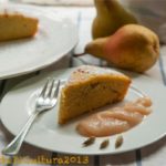 Torta di semola con polpa di pera e cardamomo