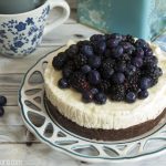 Cheesecake con mirtilli e more