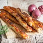 Filoncini croccanti con cipolla e timo