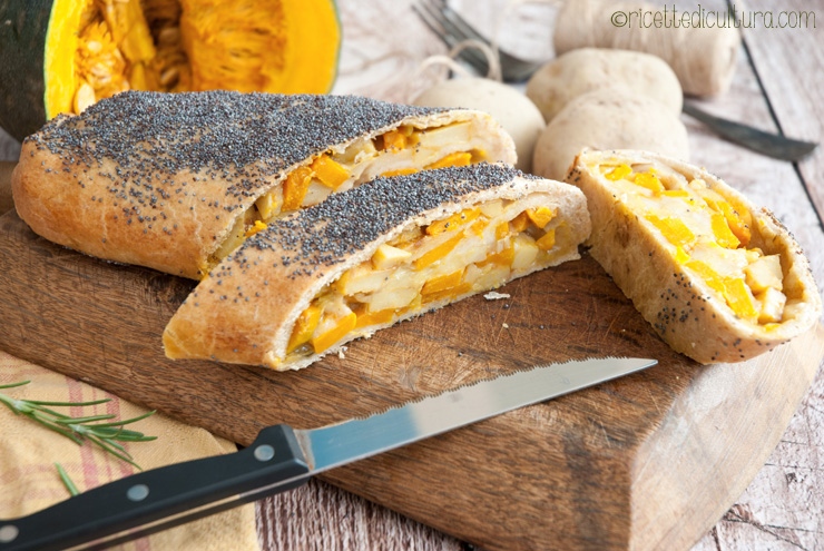 Strudel salato di zucca e patate Un'idea versatile da modificare all'infinito con verdure di stagione