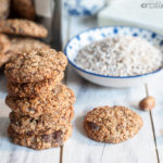 Biscotti vegan con amaranto soffiato e gocce di cioccolato