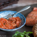Gravlax, salmone dal gusto affumicato senza fumo