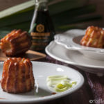 Canelés salati con porro di Cervere e Bûche de chevre