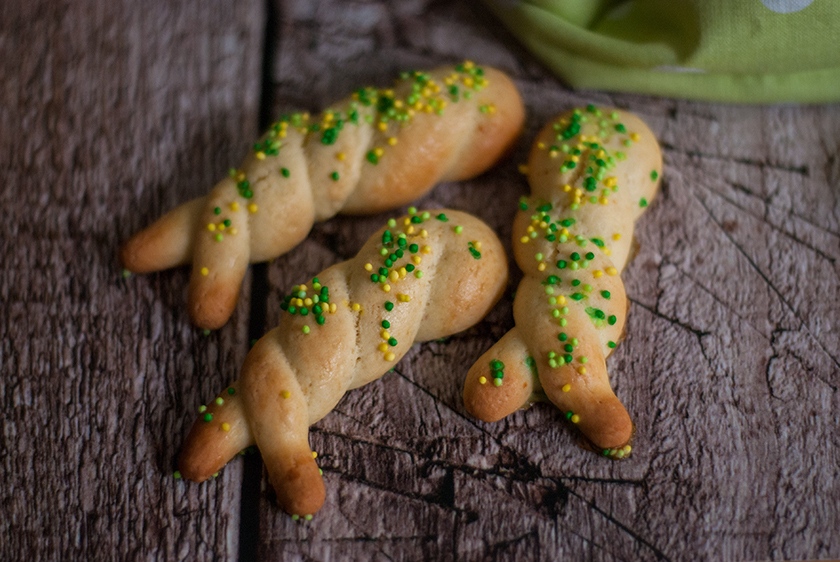 Koulourakia I biscottini al burro della Pasqua greca