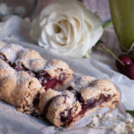 Galette alle ciliegie con avena