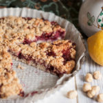 Crostata sbriciolata con confettura