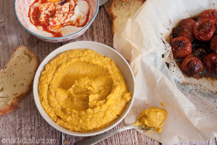 Hummus di carote La ricetta perfetta per crostini speciali!