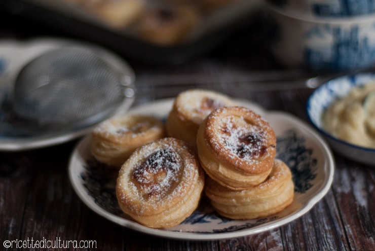 Niflettes di Ognissanti dalla città di Provins Un dolce tipico francese dalla zona della Marna