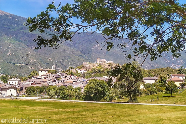 Passeggiata sulla via Francigena Un piccolo tratto a percorrenza facile tra paesaggi e borghi ricchi di storia.