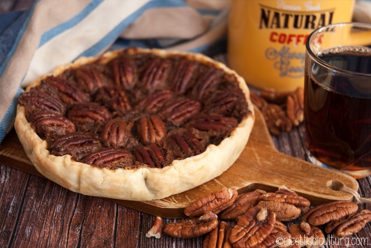 Pecan Pie del Ringraziamento La torta di noci pecan e sciroppo d'acero, semplice e tradizionale